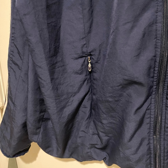 Vintage Adidas track wind breaker. Light! Just bought recently from vintage shop - Picture 7 of 12